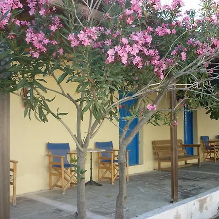 Agios Antonios Гостевой дом 3*