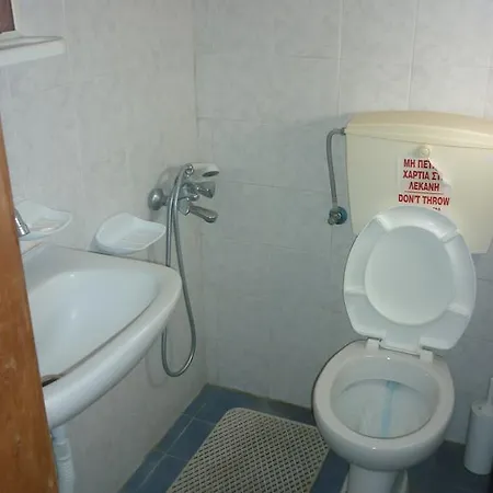 Agios Antonios Affittacamere 2*